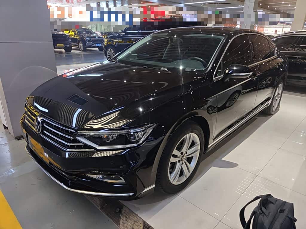Volkswagen Magotan 1.4 л 2024 г. Чёрный, пробег 19500 км