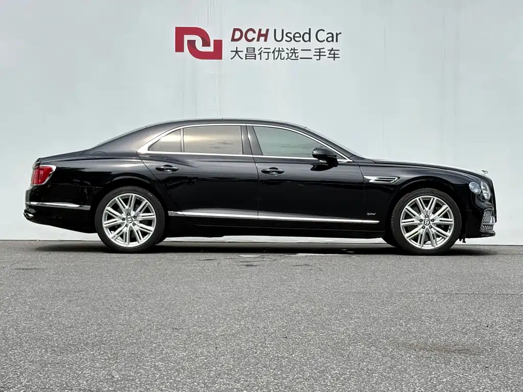 Bentley Flying Spur PHEV — миниатюра 5