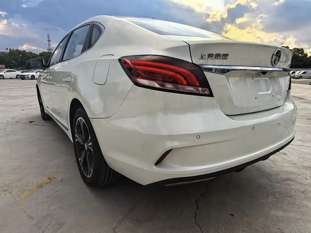 MG MG6 — миниатюра 7