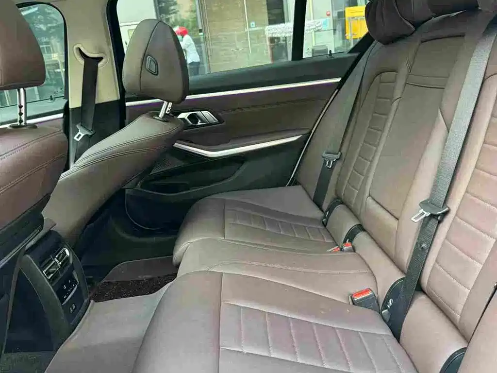 BMW 3 Series — миниатюра 10