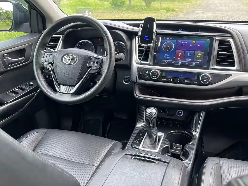 Toyota Highlander — миниатюра 20