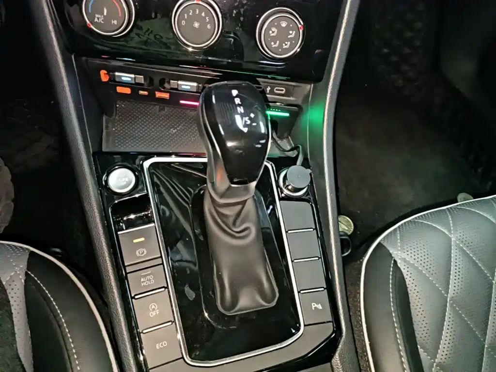 Volkswagen Sagitar — миниатюра 14