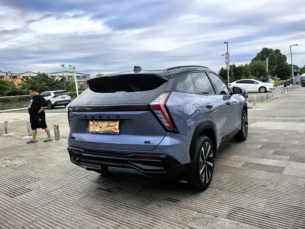 Geely Boyue L — миниатюра 10