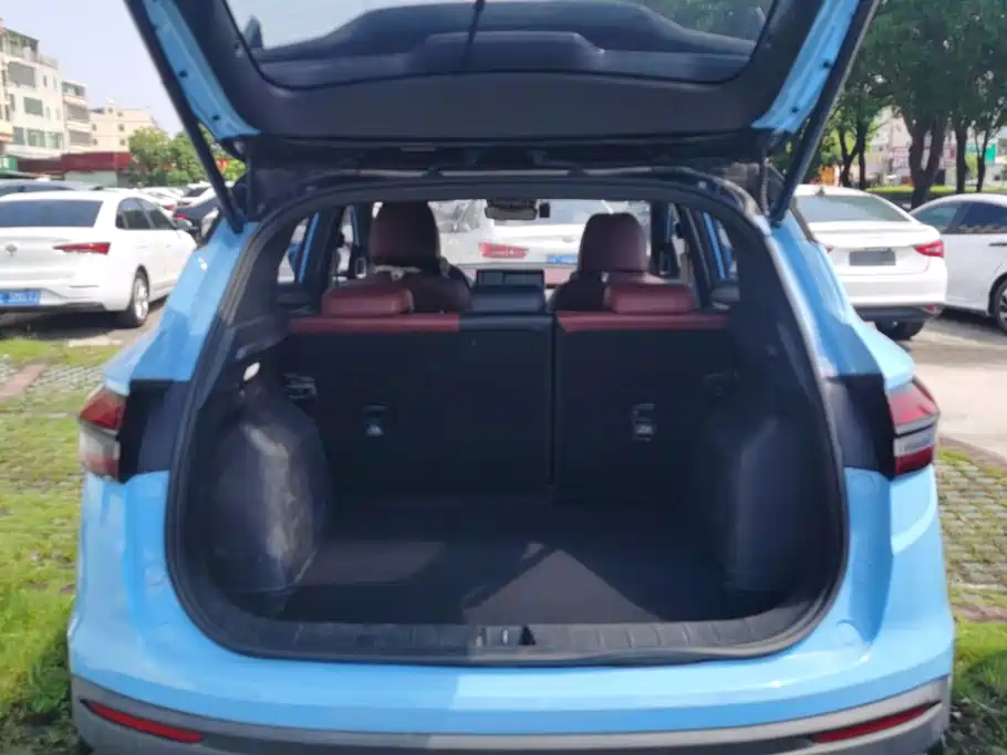 Geely Binyue — миниатюра 4