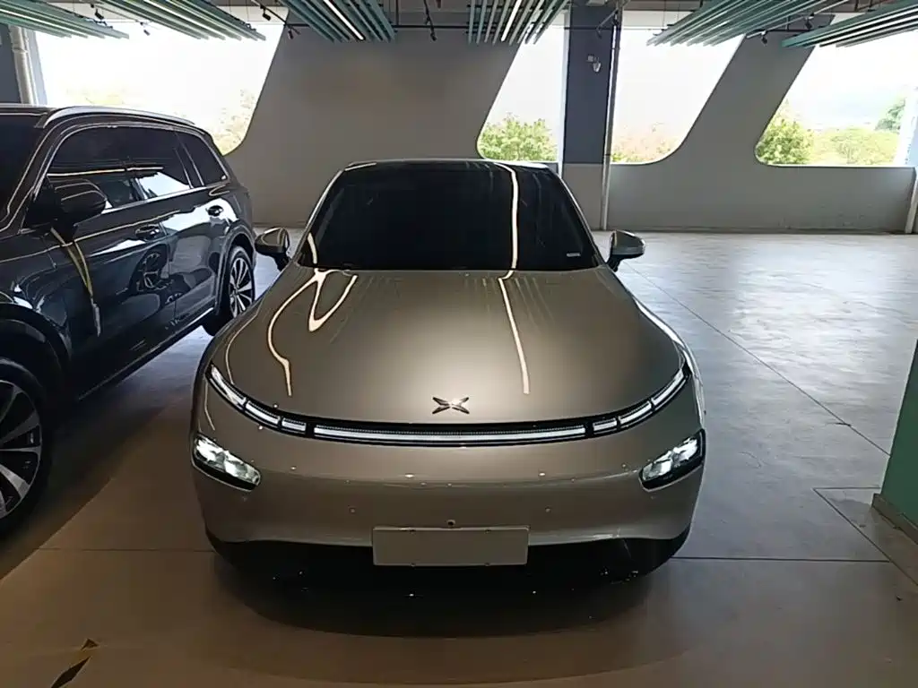 XPeng P7 — миниатюра 3
