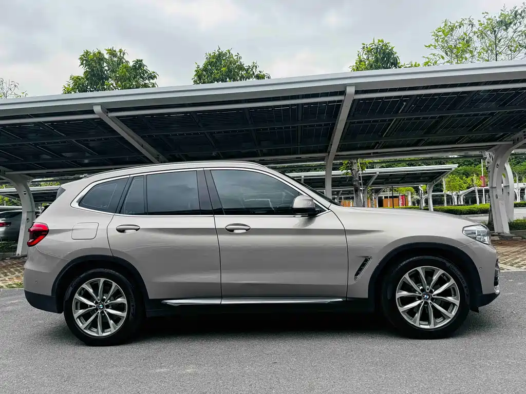 BMW X3 — миниатюра 15