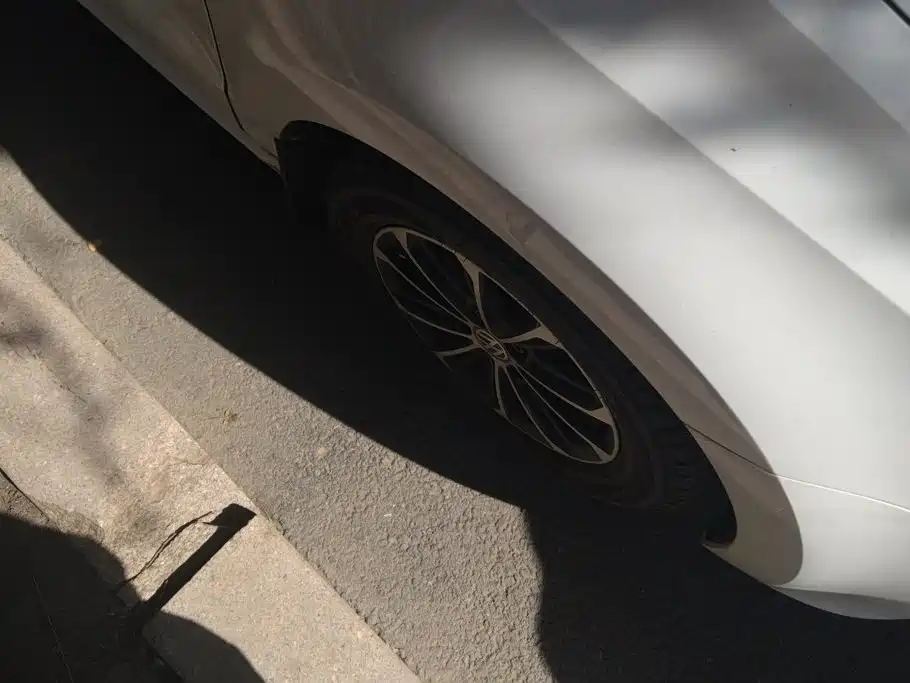 Volkswagen Polo — миниатюра 6