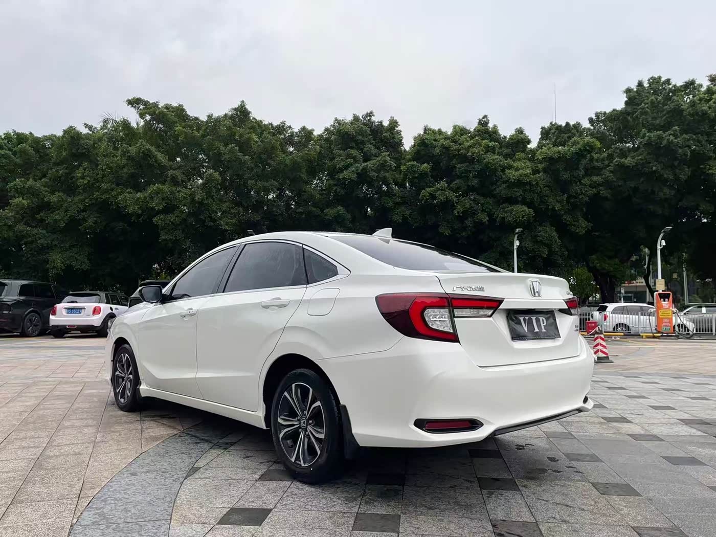 Honda Crider 1.0 л 2022 г. Белый, пробег 34000 км