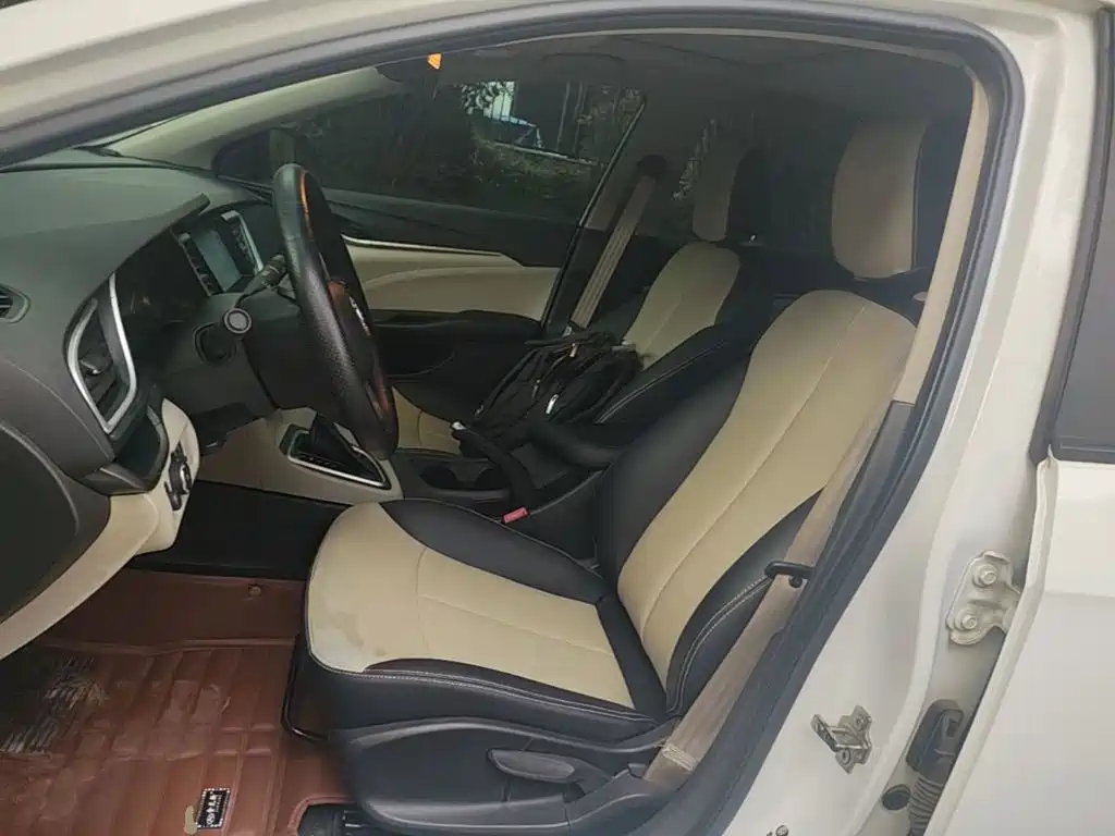 Buick Excelle — миниатюра 15