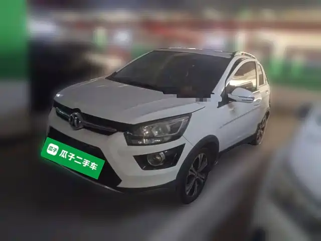 BAIC Senova X25
