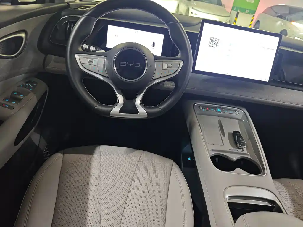 BYD 05 EV 2025 520KM