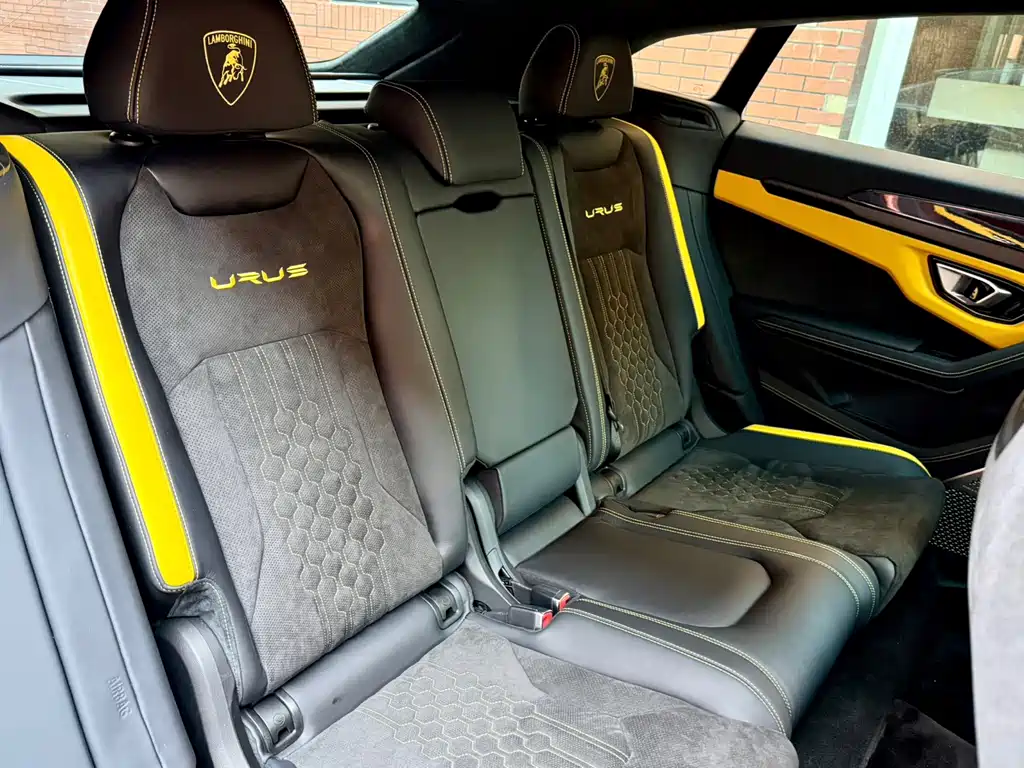 Lamborghini Urus — миниатюра 16