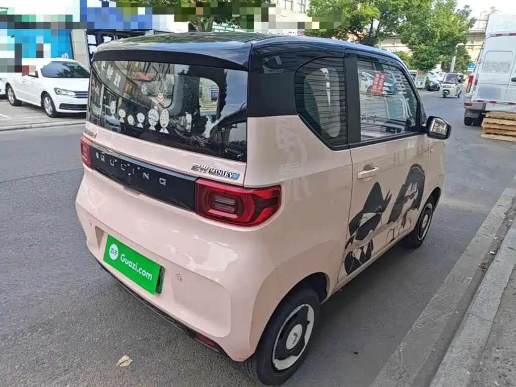 Wuling MINIEV — миниатюра 7