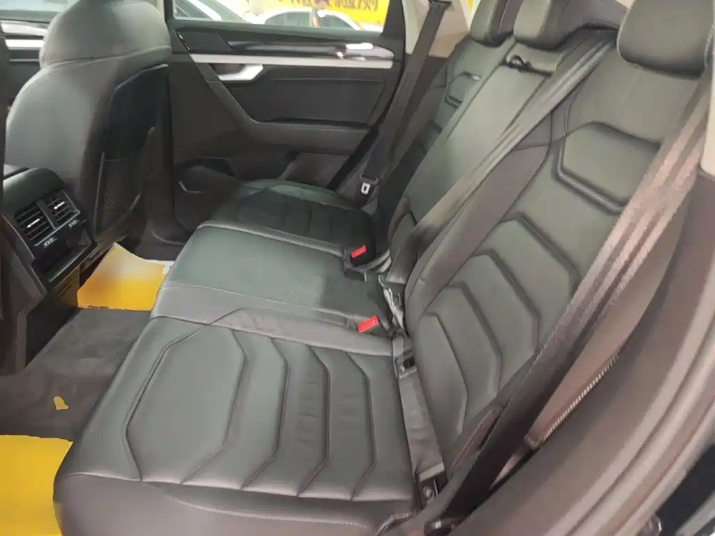 Volkswagen Touareg — миниатюра 17