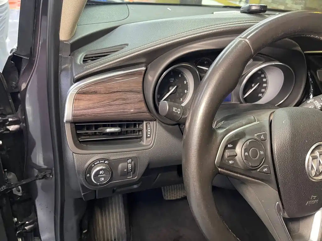 Buick Envision Plus — миниатюра 7
