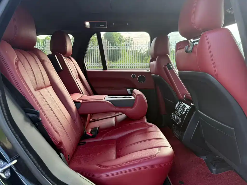 Land Rover Range Rover — миниатюра 6