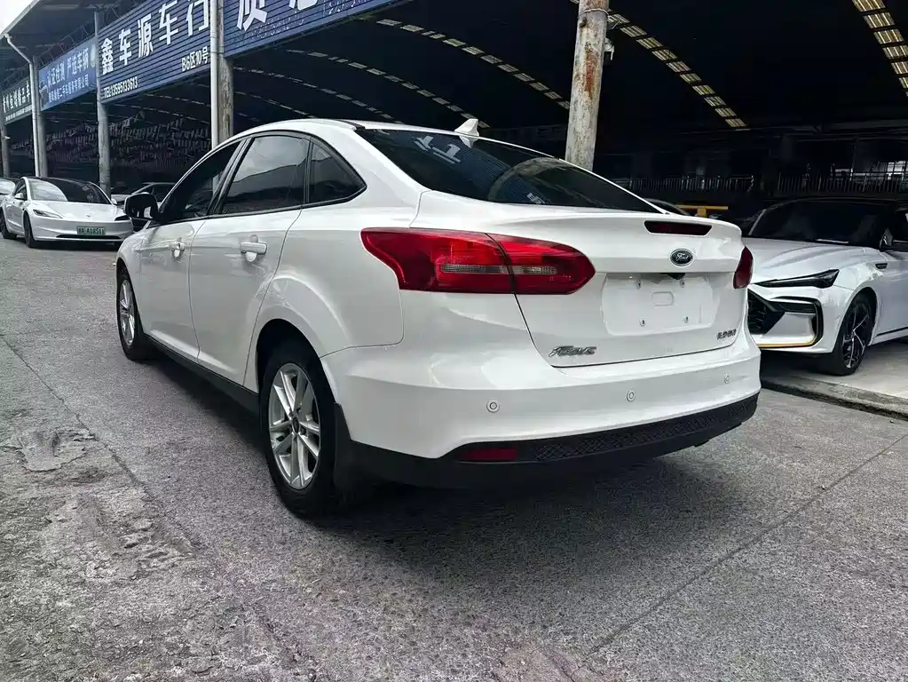 Ford Focus — миниатюра 9