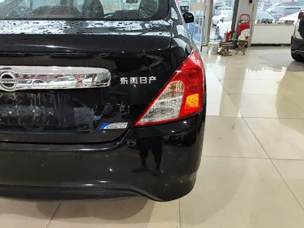 Nissan Sunny — миниатюра 8