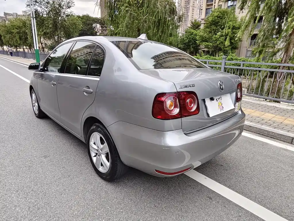 Volkswagen Polo — миниатюра 7