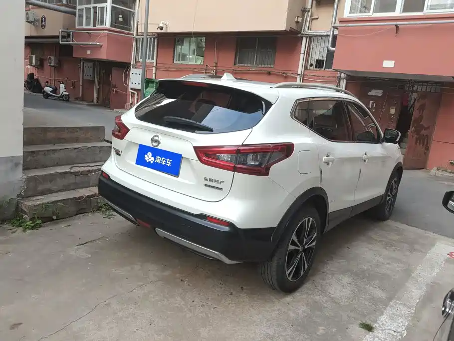 Nissan Qashqai — миниатюра 3