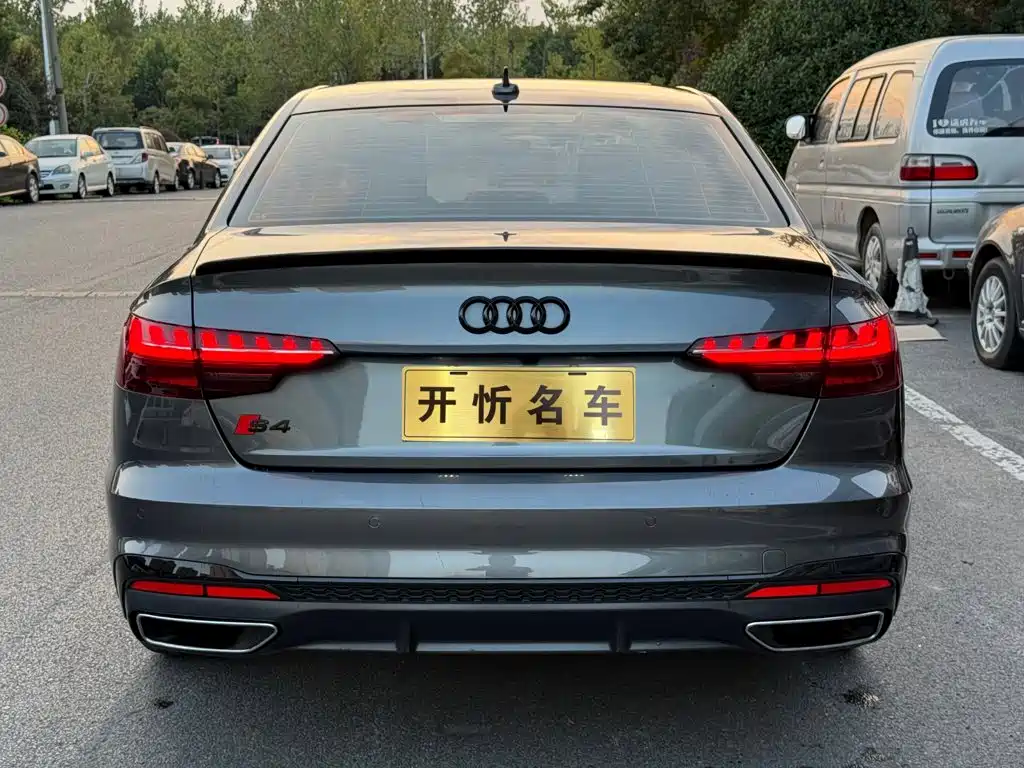 Audi A4L — миниатюра 4