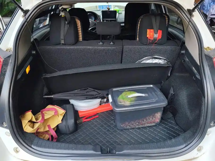 Toyota Yaris L — миниатюра 4