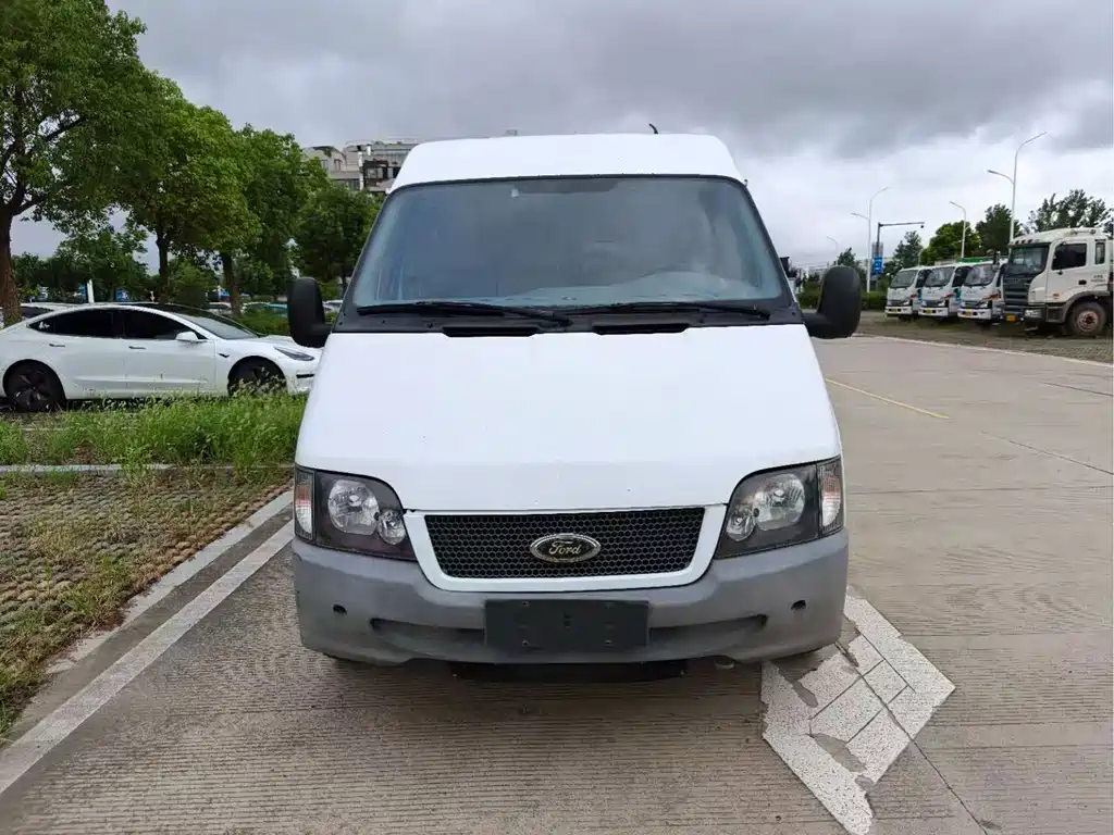 Ford Transit Classic — миниатюра 2