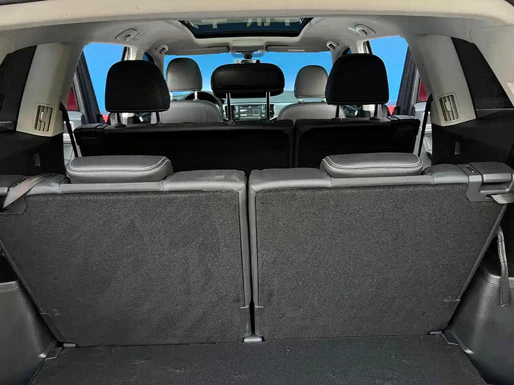 Volkswagen Teramont — миниатюра 9