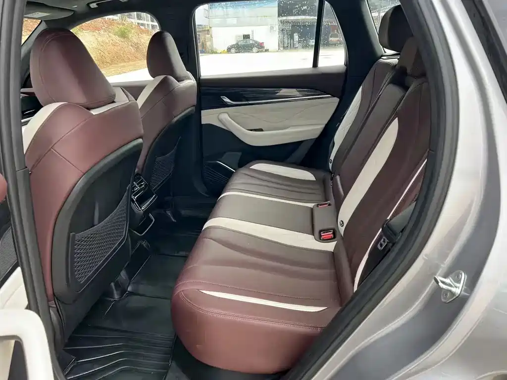Geely Xingyue L — миниатюра 6