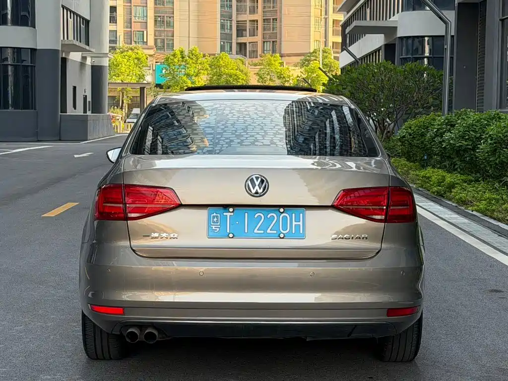 Volkswagen Sagitar — миниатюра 6