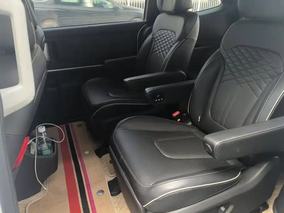 Hyundai Custo — миниатюра 11