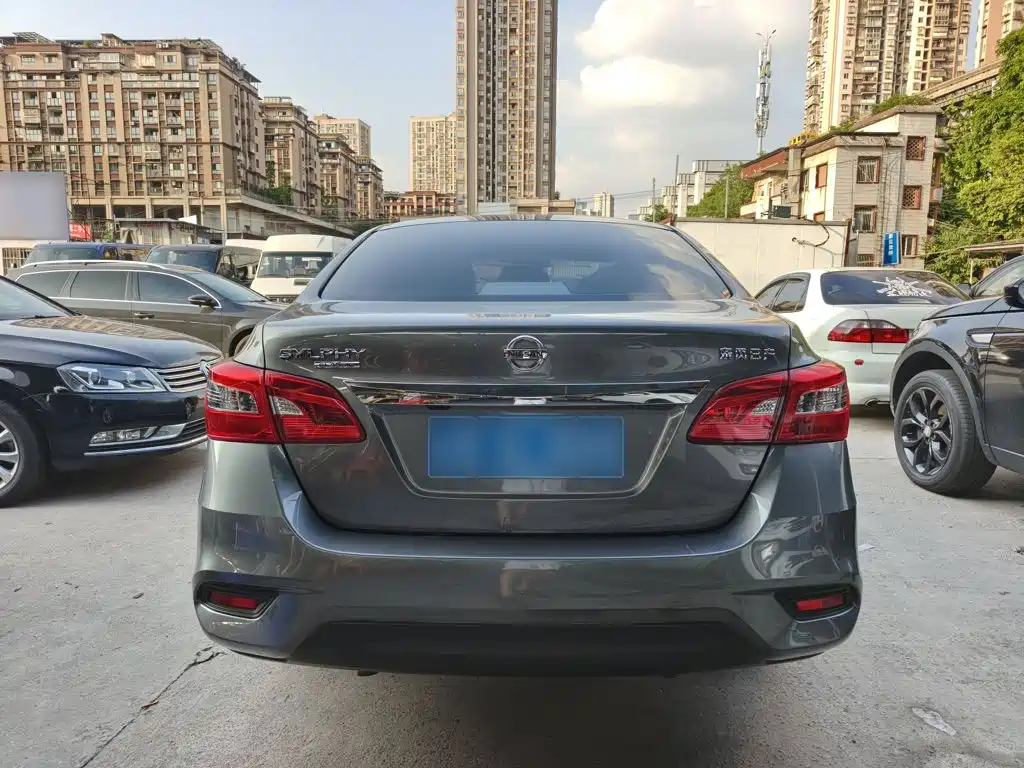 Nissan Sylphy — миниатюра 6