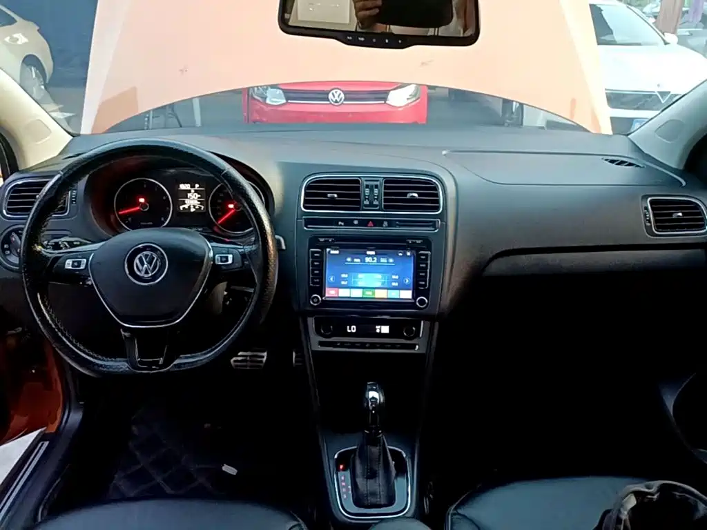 Volkswagen Polo — миниатюра 10