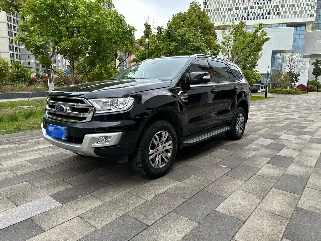 Ford Everest 2019