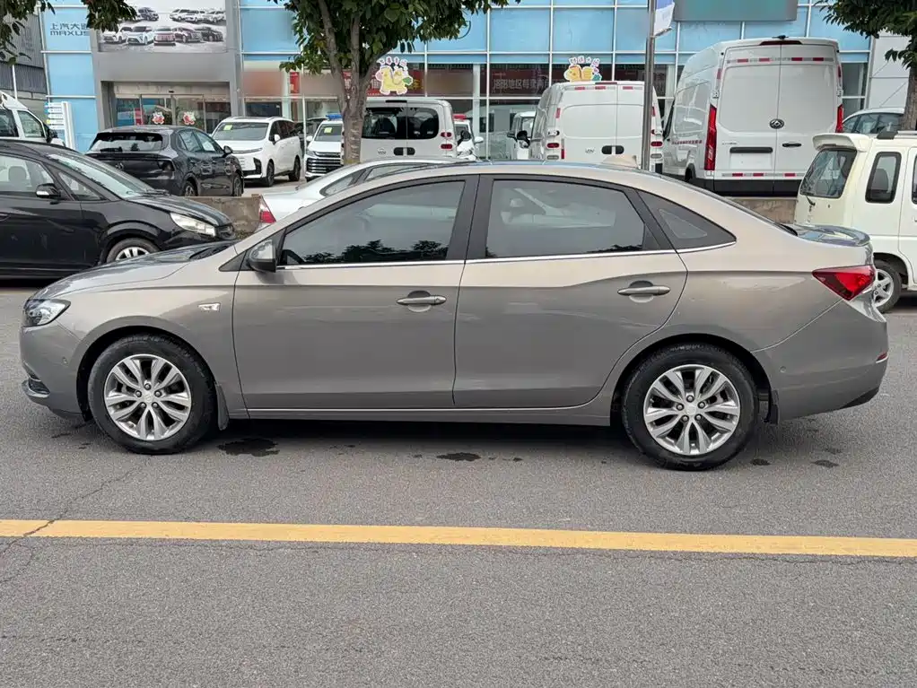 Buick Excelle — миниатюра 14