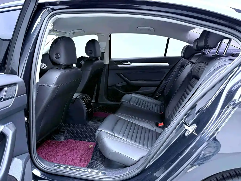 Volkswagen Magotan — миниатюра 6