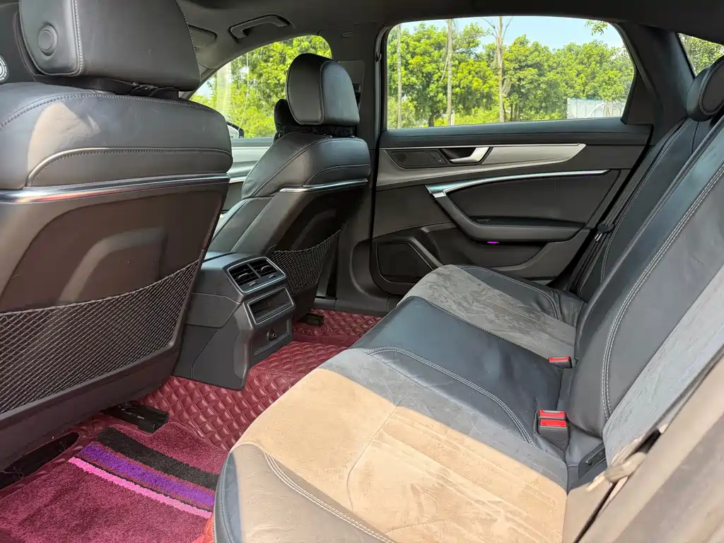 Audi A6L — миниатюра 6