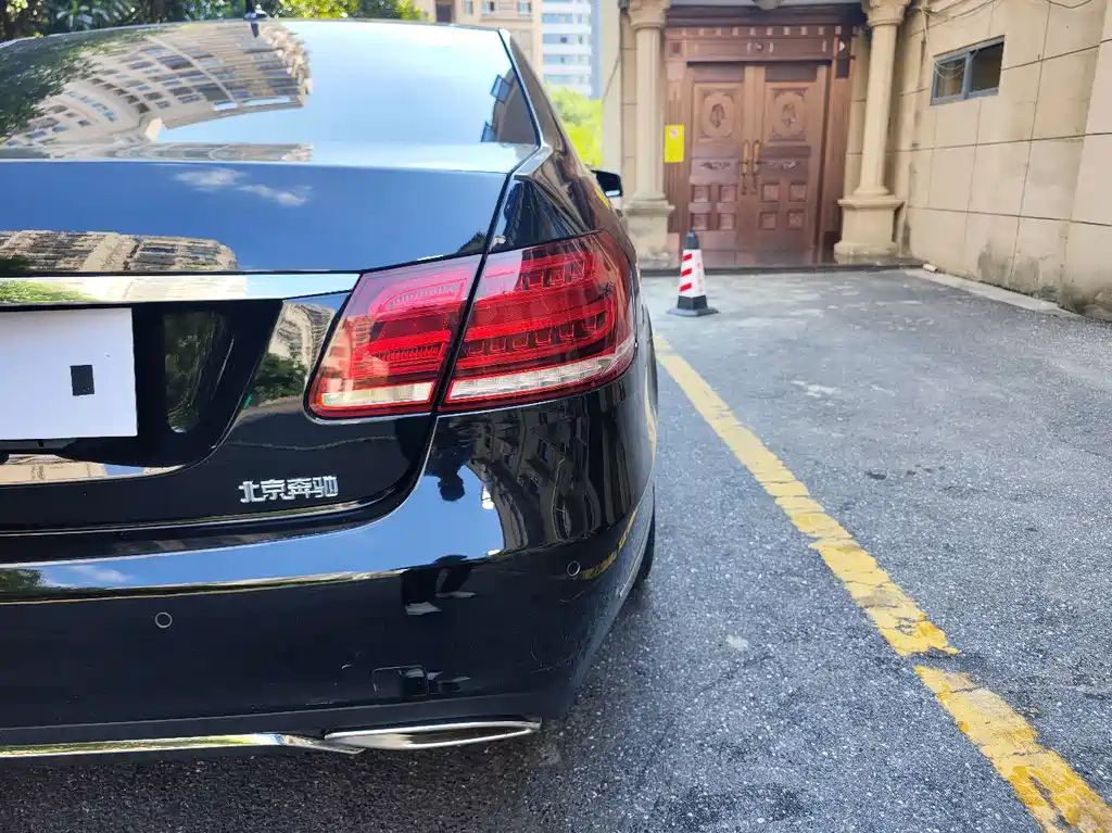 Mercedes-Benz E-Class — миниатюра 36