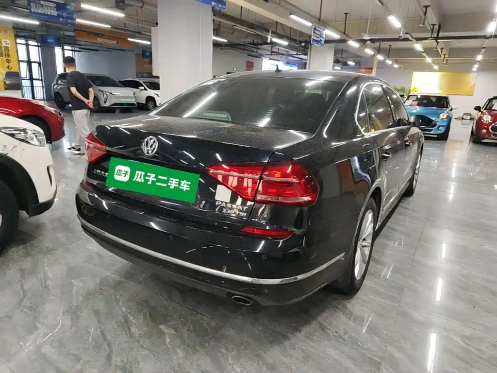 Volkswagen Passat — миниатюра 7