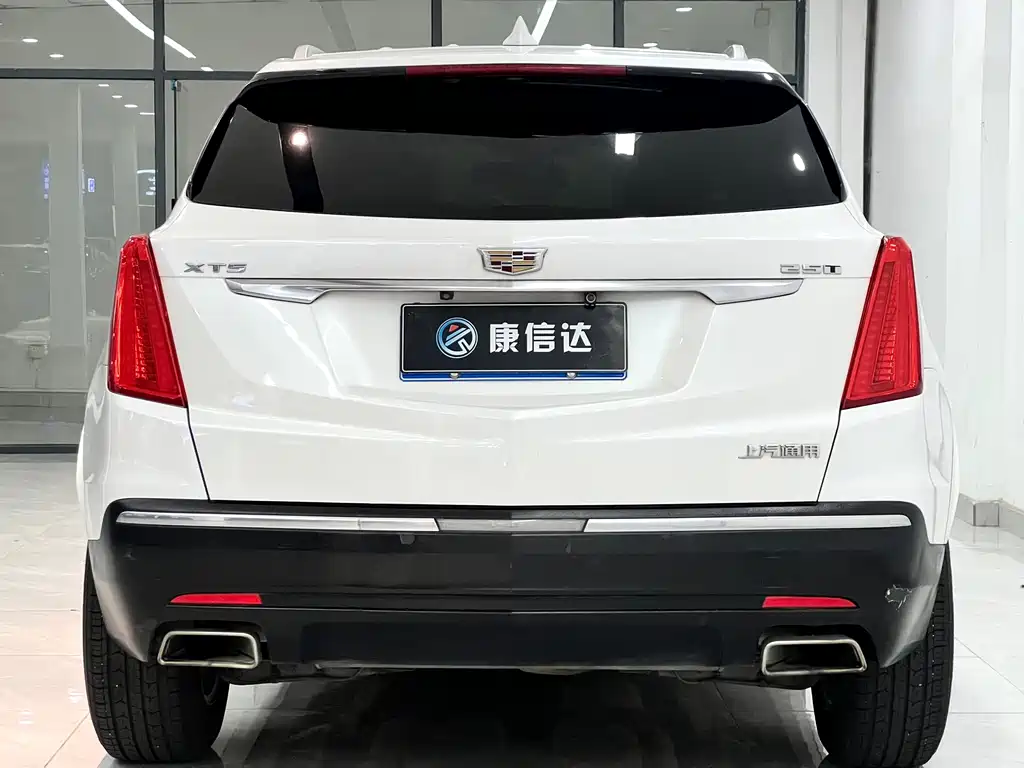 Cadillac XT5 — миниатюра 10