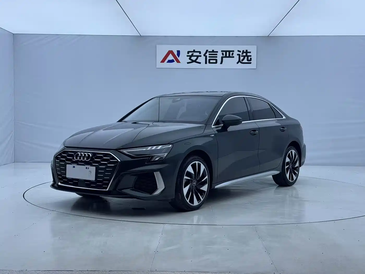 奥迪A3 2023款 改款 A3L Limousine 35 TFSI 时尚运动型 2023