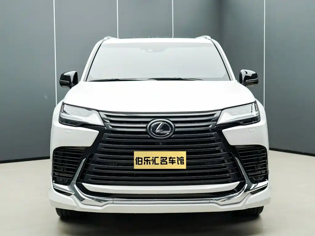 Lexus LX — миниатюра 3