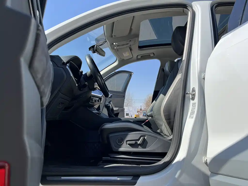 Audi Q3 2022 35 TFSI