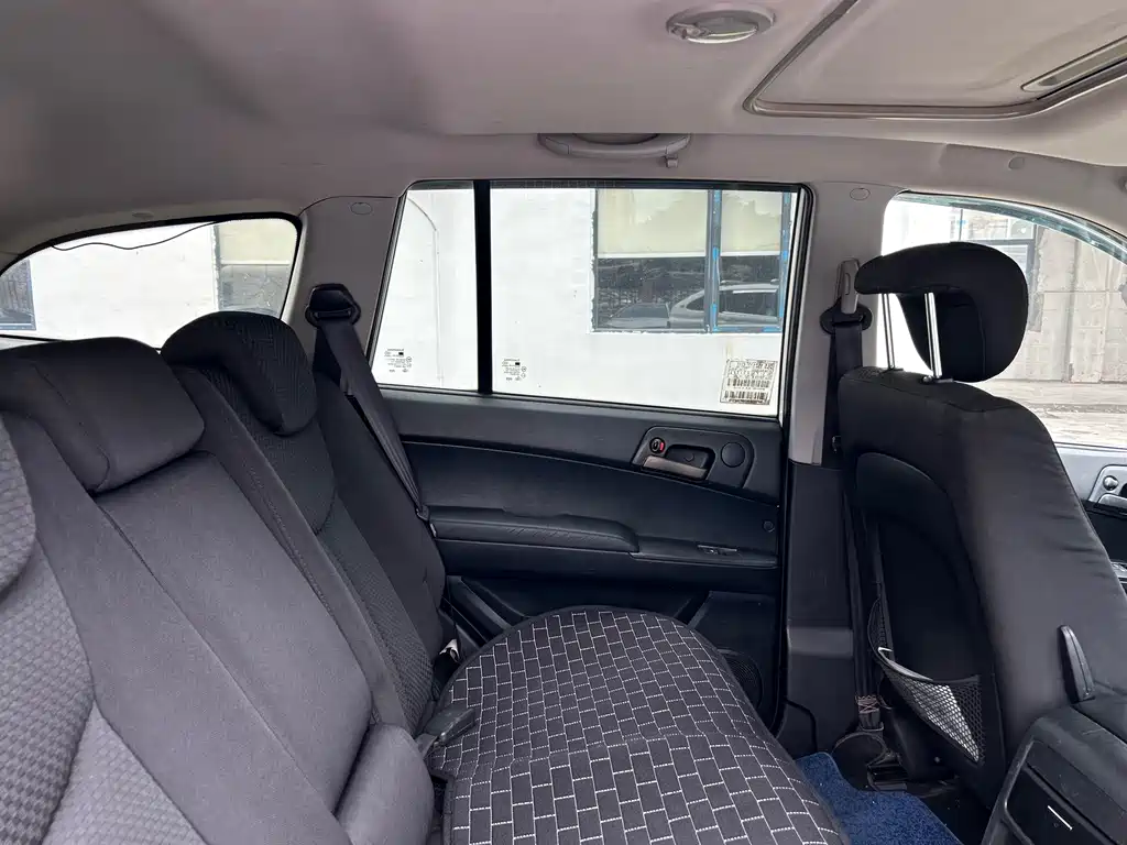 SsangYong Kyron — миниатюра 30