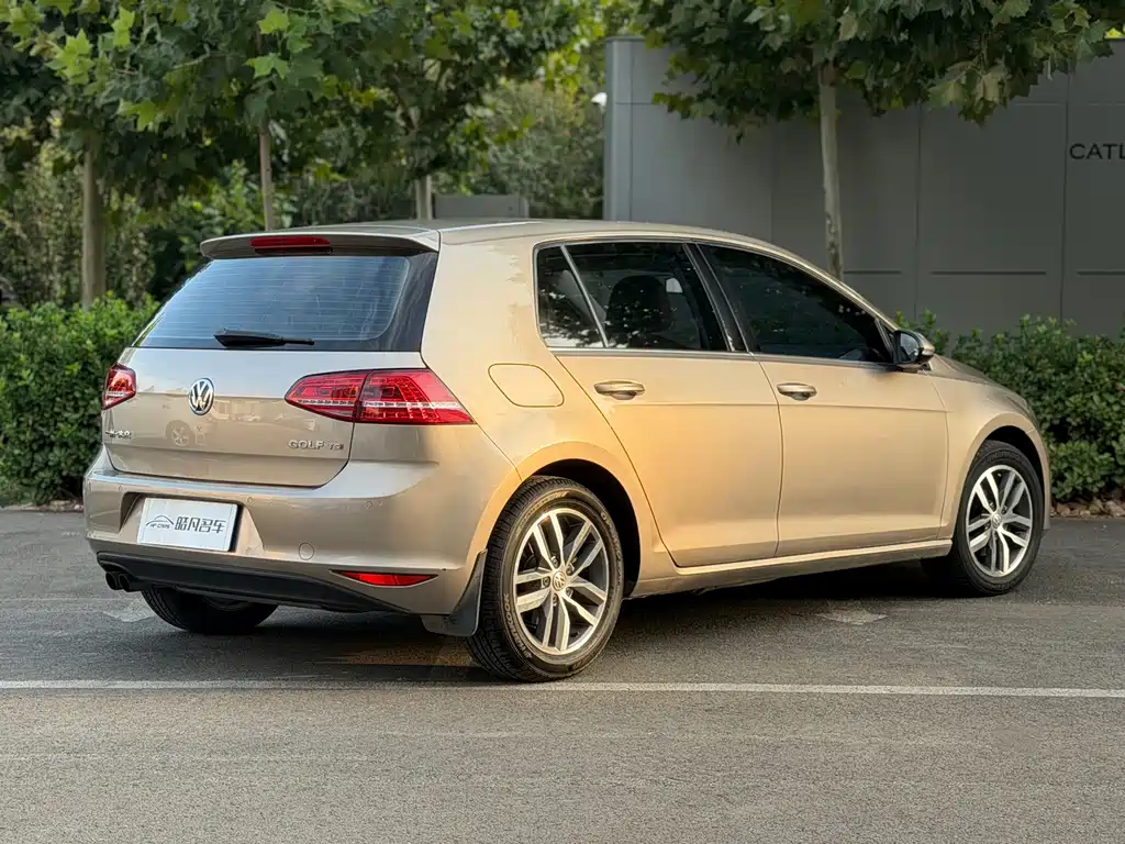 Volkswagen Golf — миниатюра 3