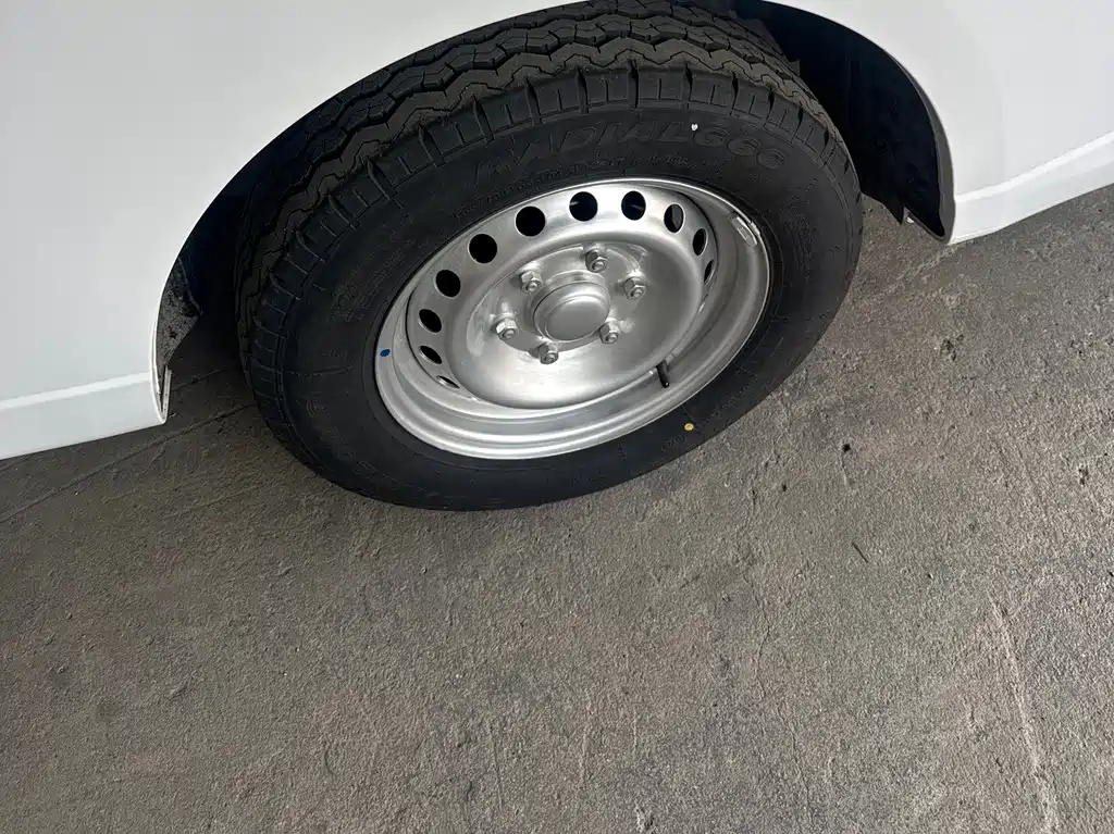 Wuling Yangguang — миниатюра 7