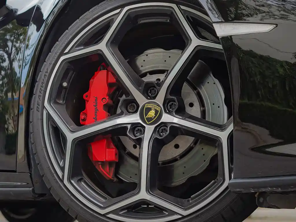 Lamborghini Huracán — миниатюра 5