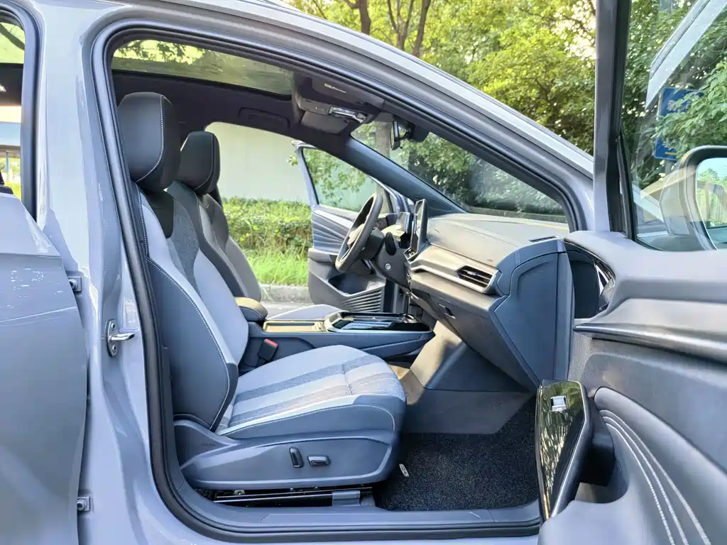 Volkswagen ID.4 Crozz — миниатюра 12