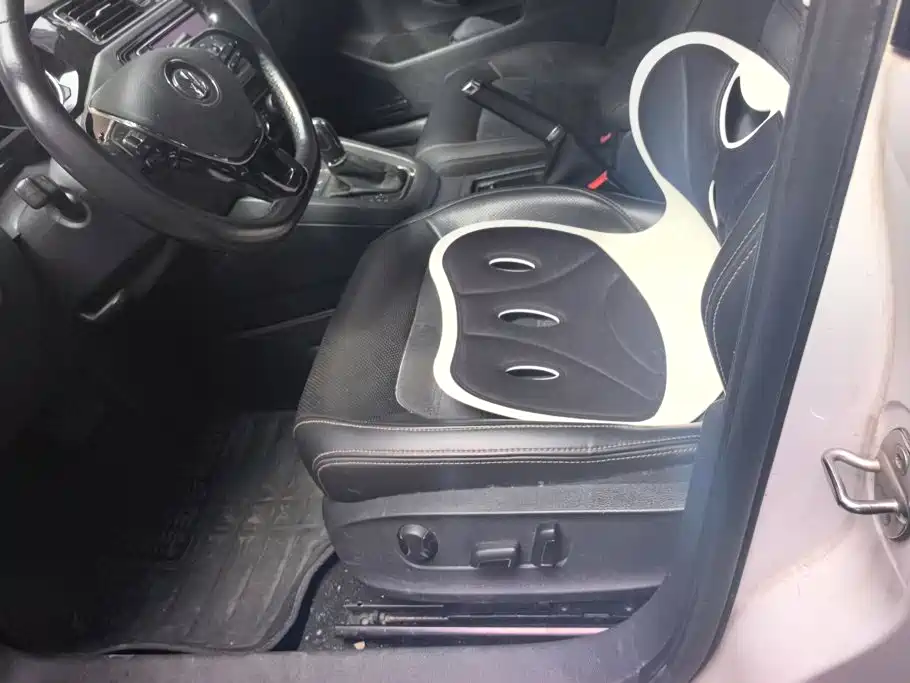 Volkswagen Sagitar — миниатюра 9