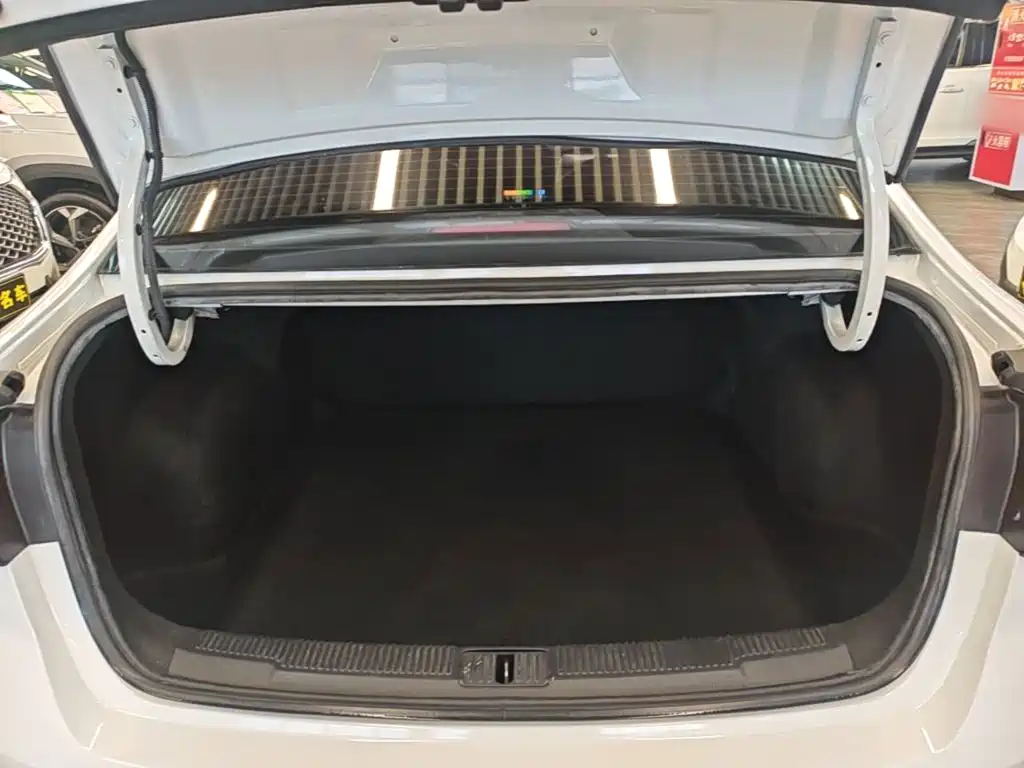 Roewe i5 — миниатюра 19